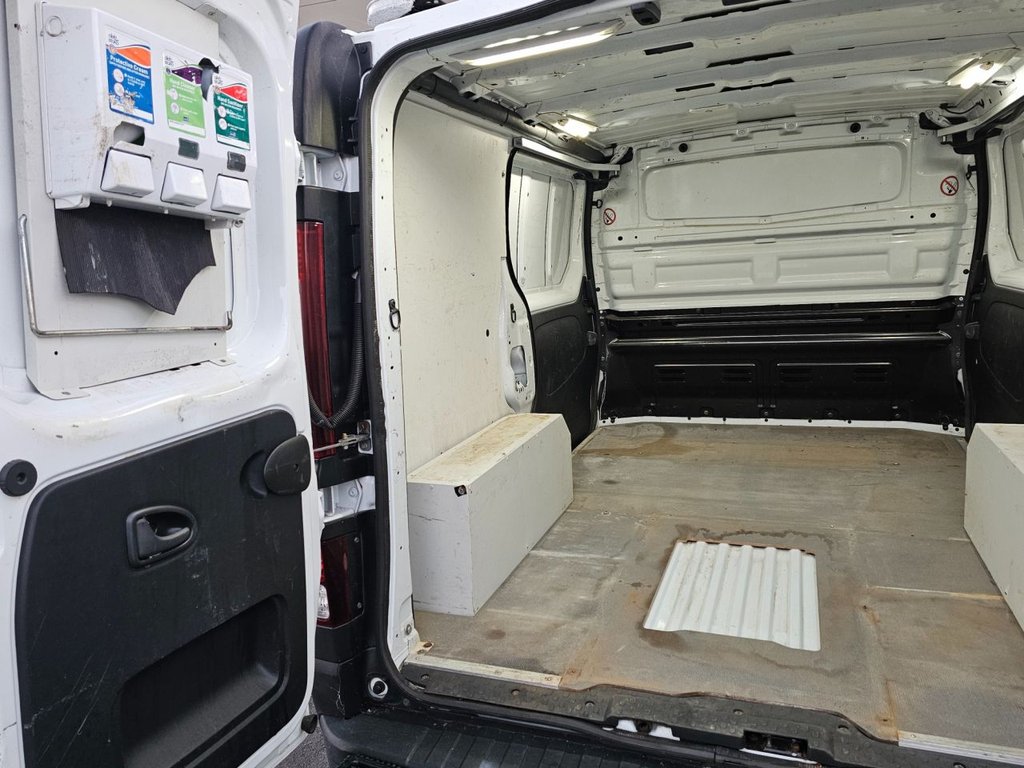 Used Vauxhall Vivaro 2016 for sale - 76665675: Photo 17