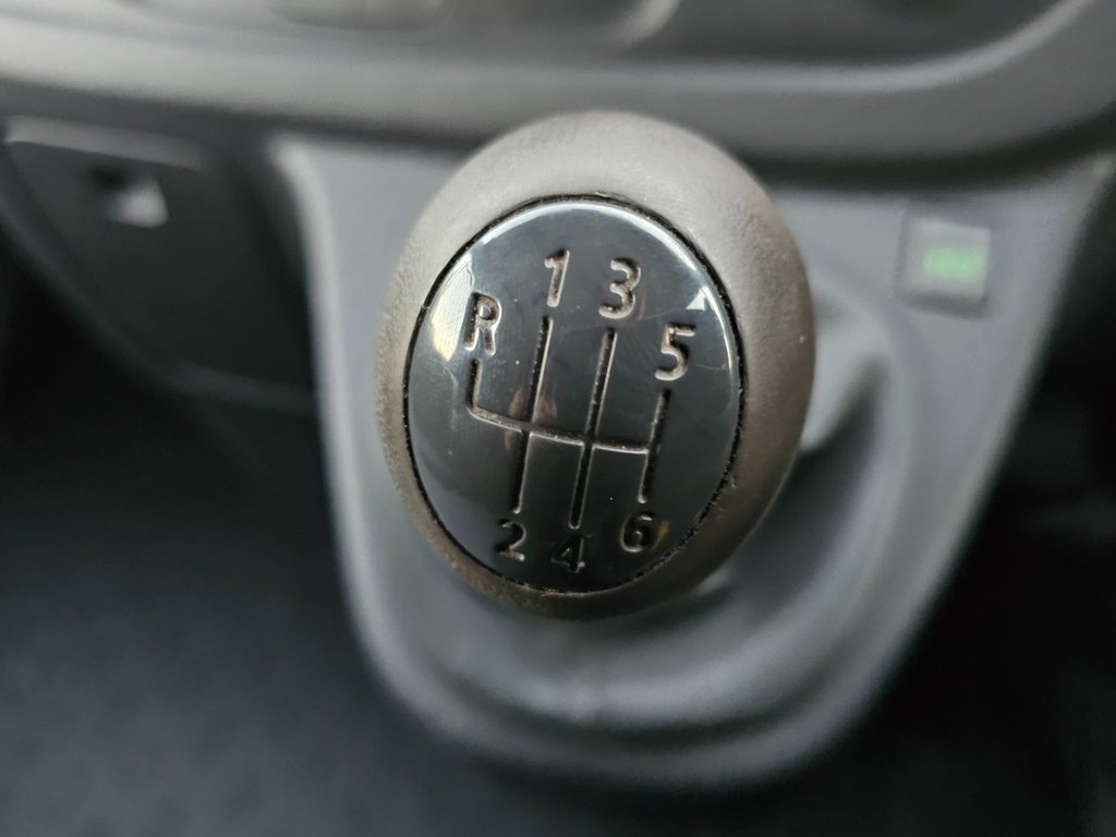 Used Vauxhall Vivaro 2016 for sale - 76665675: Photo 26