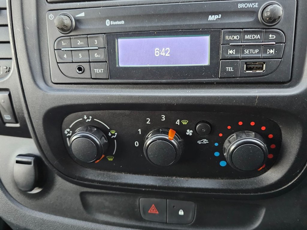 Used Vauxhall Vivaro 2016 for sale - 76665675: Photo 30