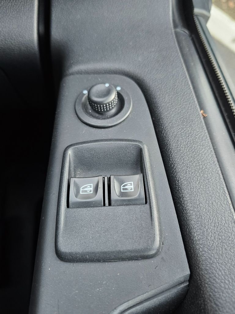 Used Vauxhall Vivaro 2016 for sale - 76665675: Photo 31