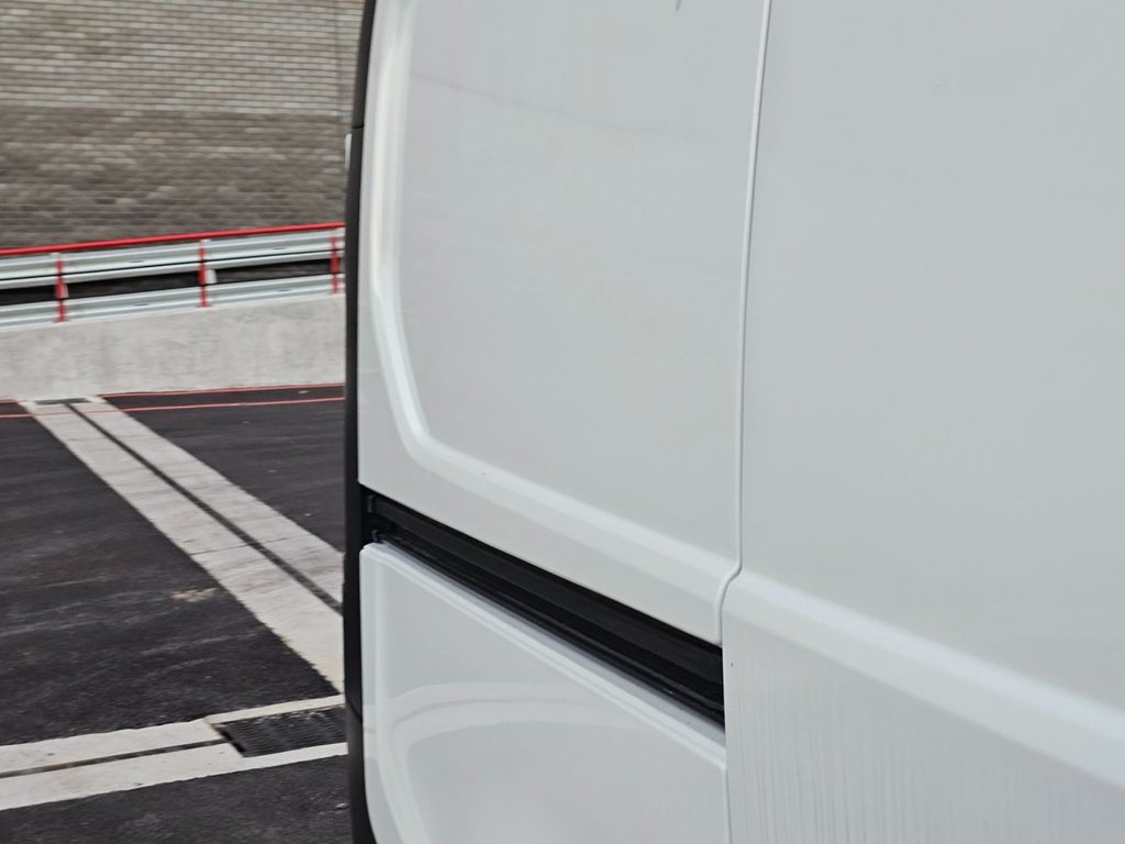 Used Vauxhall Vivaro 2016 for sale - 76665675: Photo 32