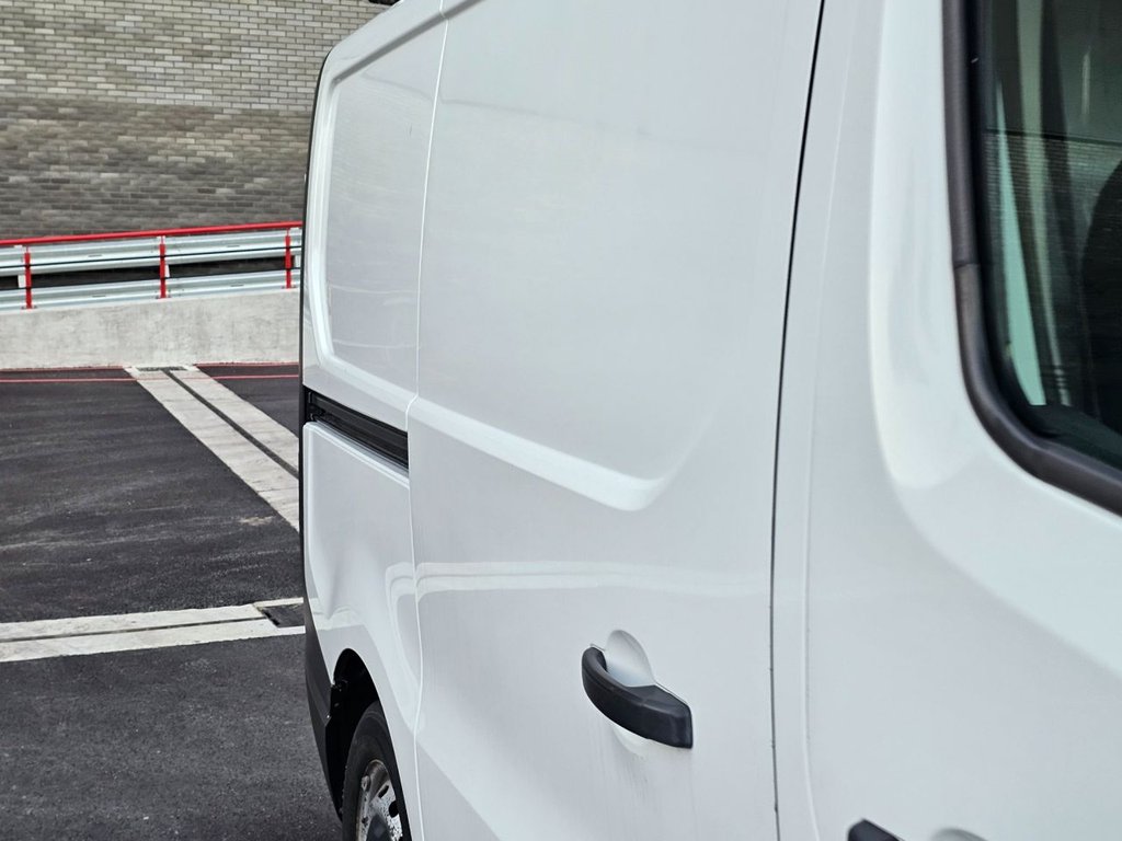 Used Vauxhall Vivaro 2016 for sale - 76665675: Photo 33