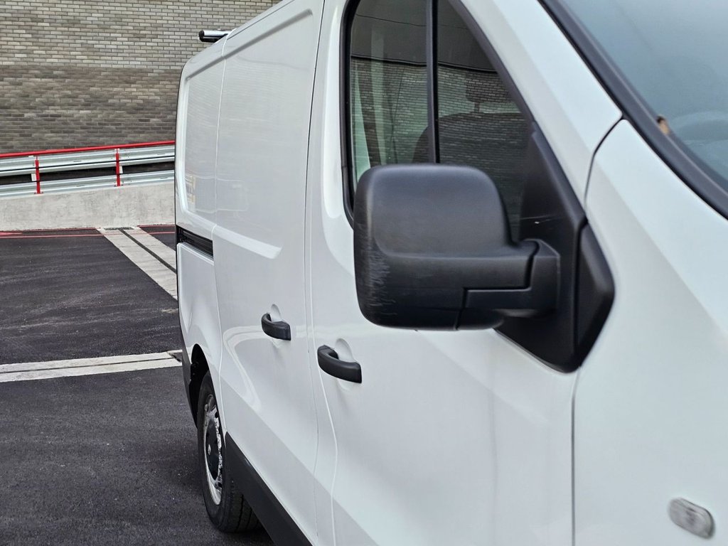 Used Vauxhall Vivaro 2016 for sale - 76665675: Photo 34