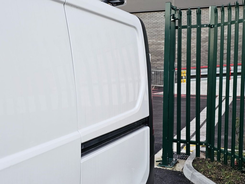 Used Vauxhall Vivaro 2016 for sale - 76665675: Photo 45