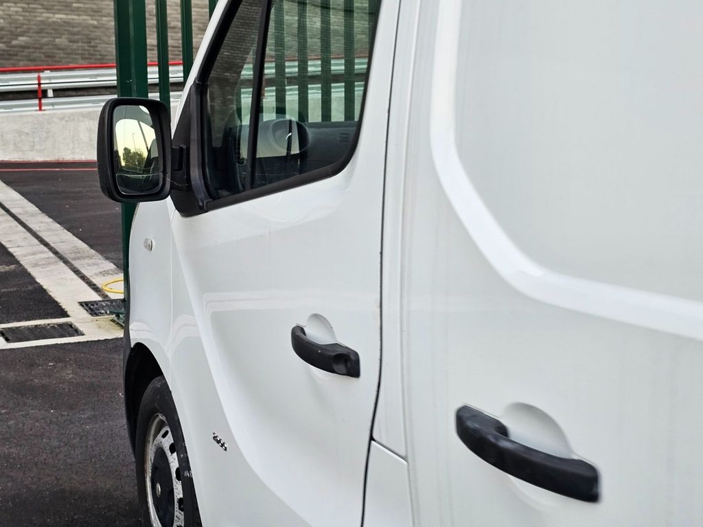Used Vauxhall Vivaro 2016 for sale - 76665675: Photo 46