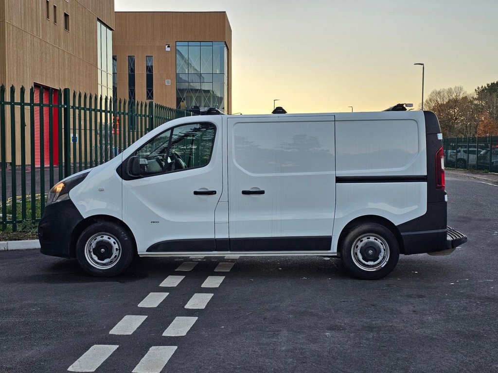 Used Vauxhall Vivaro 2016 for sale - 76665675: Photo 7