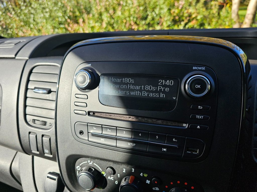 Used Vauxhall Vivaro 2017 for sale - 76470053: Photo 24