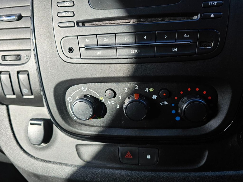 Used Vauxhall Vivaro 2017 for sale - 76470053: Photo 25