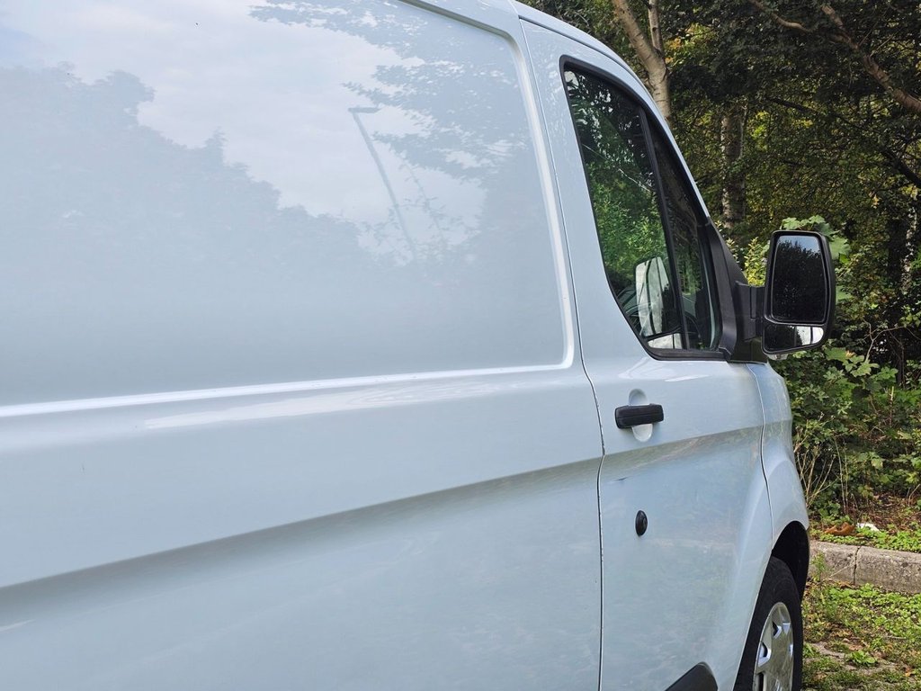 Used Ford Transit Custom 2015 for sale - 76470052: Photo 48