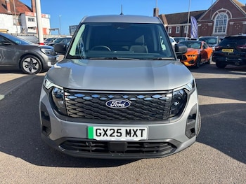 Used Ford E-Transit Courier 2025 for sale - 79436811: Photo