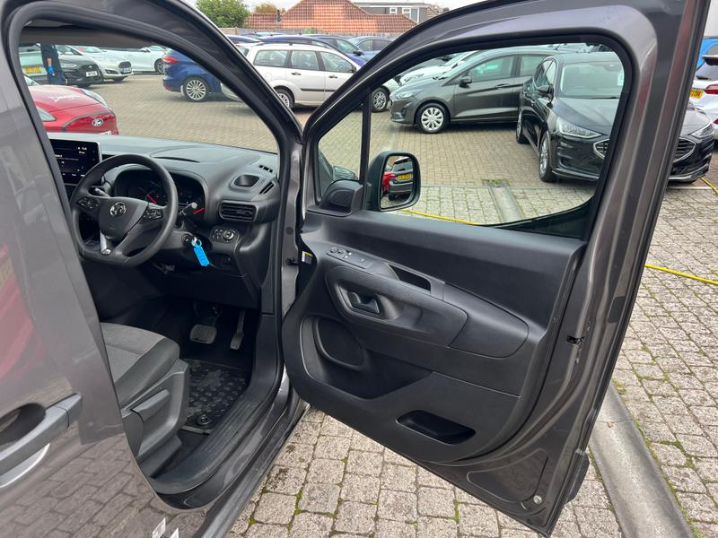 Used Vauxhall Combo Electric 2022 for sale - 76114609: Photo 22