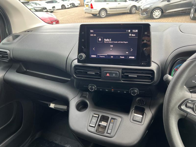 Used Vauxhall Combo Electric 2022 for sale - 76114609: Photo 29