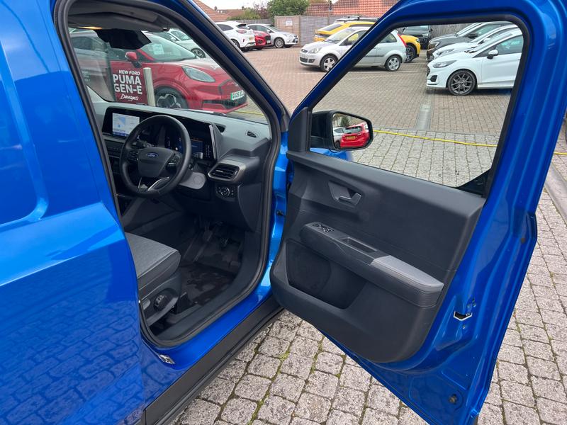 Used Ford Transit Courier 2024 for sale - 76266007: Photo 23