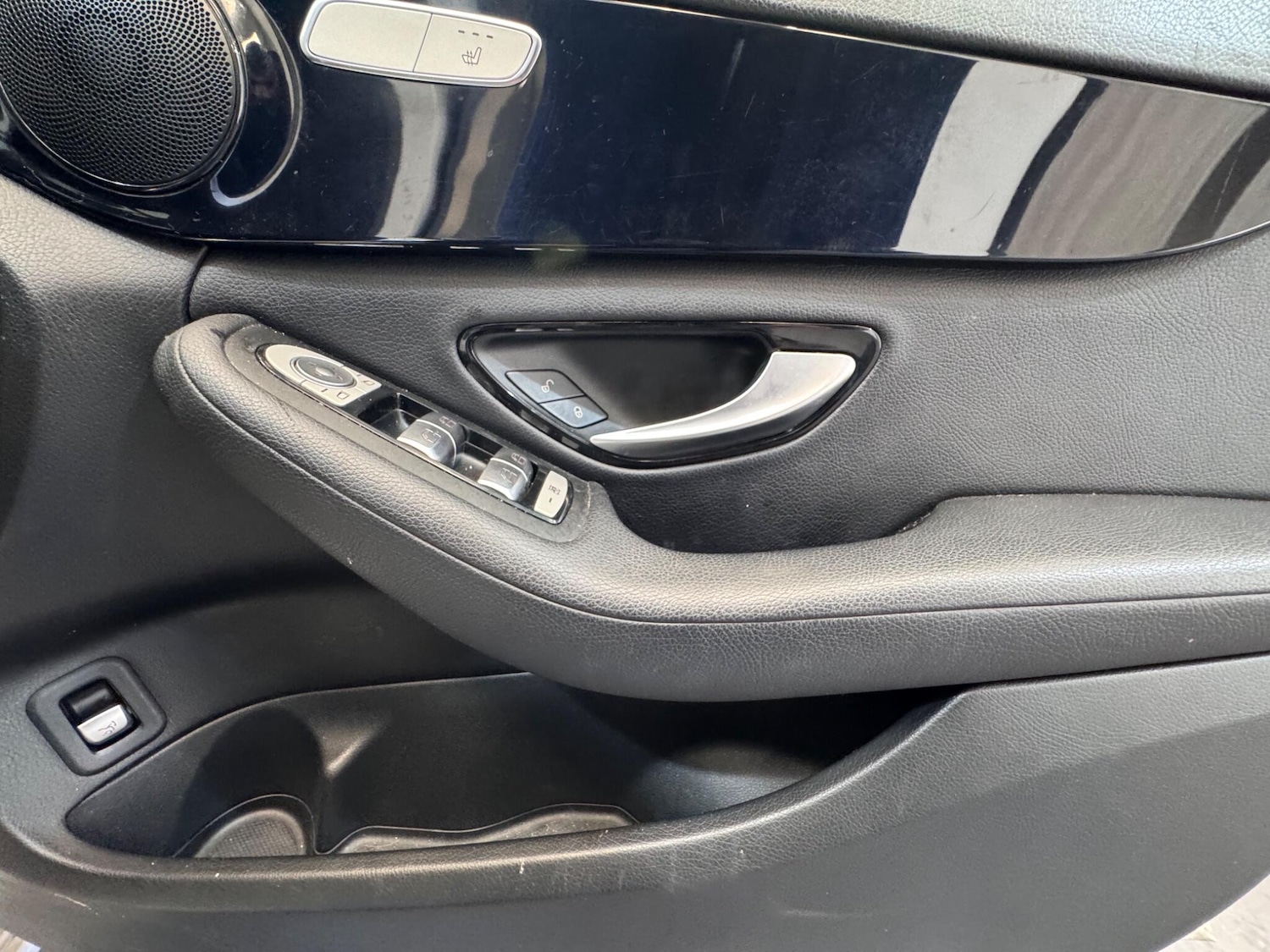 Used Mercedes-Benz C Class 2015 for sale - 76953120: Photo 14