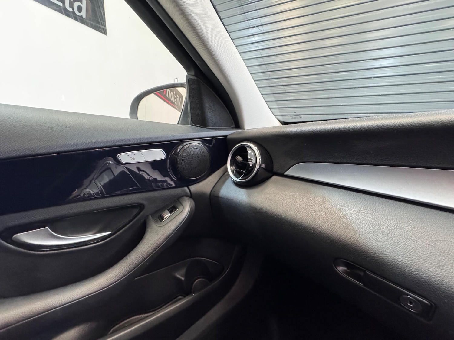 Used Mercedes-Benz C Class 2015 for sale - 76953120: Photo 17