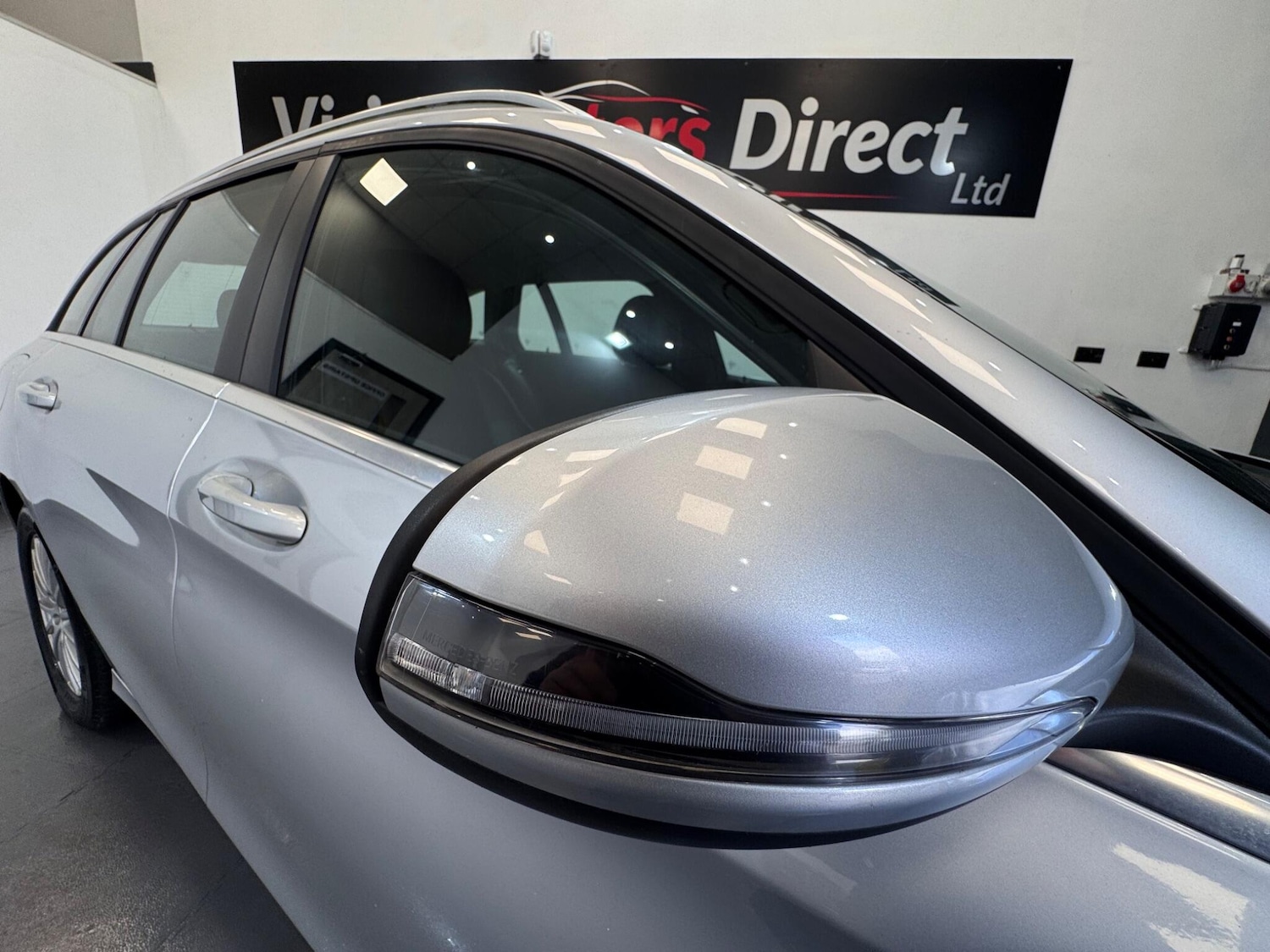 Used Mercedes-Benz C Class 2015 for sale - 76953120: Photo 5