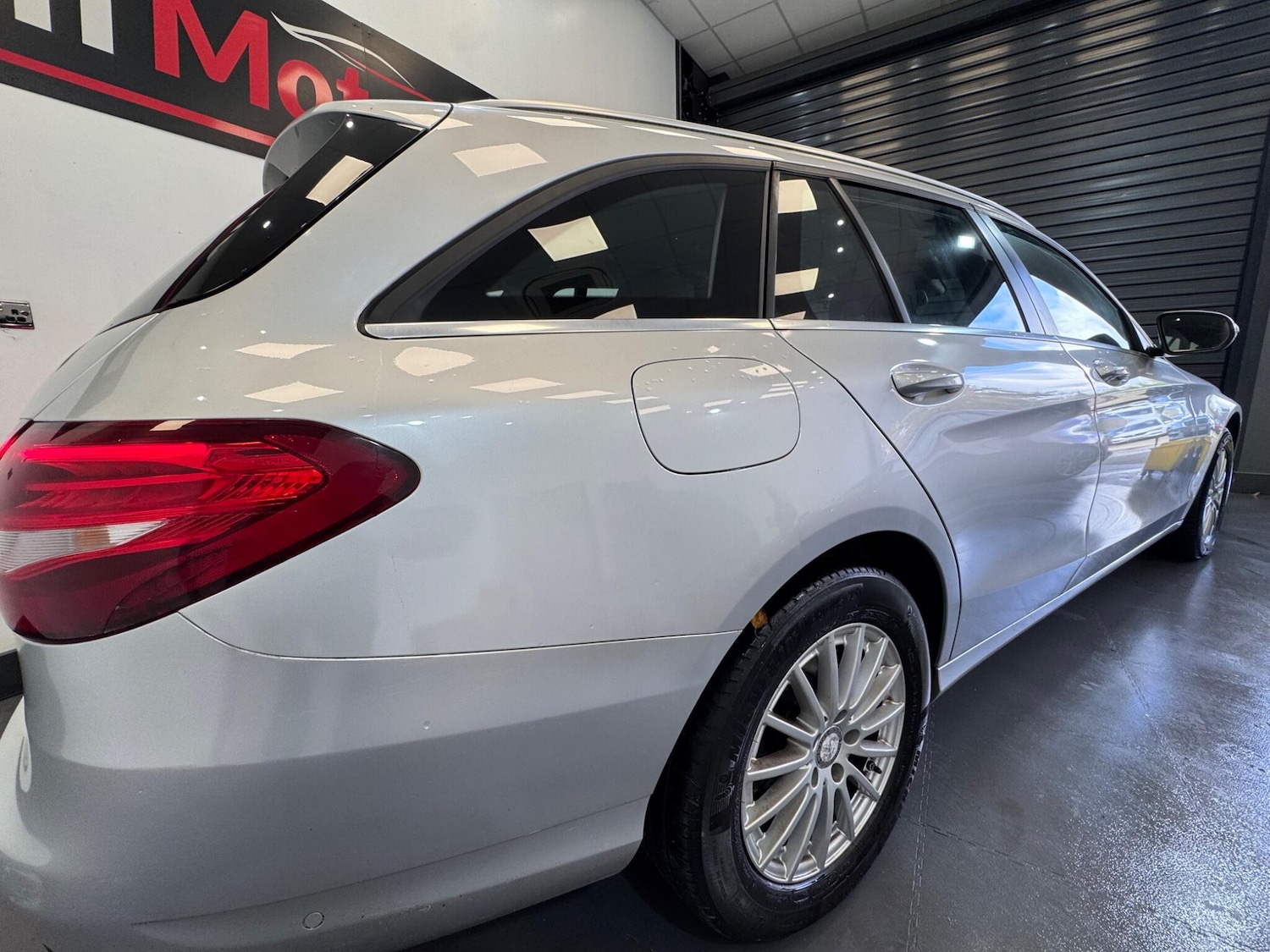 Used Mercedes-Benz C Class 2015 for sale - 76953120: Photo 6