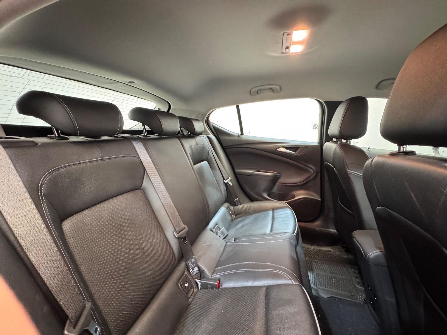 Used Vauxhall Astra 2016 for sale - 77215571: Photo 13