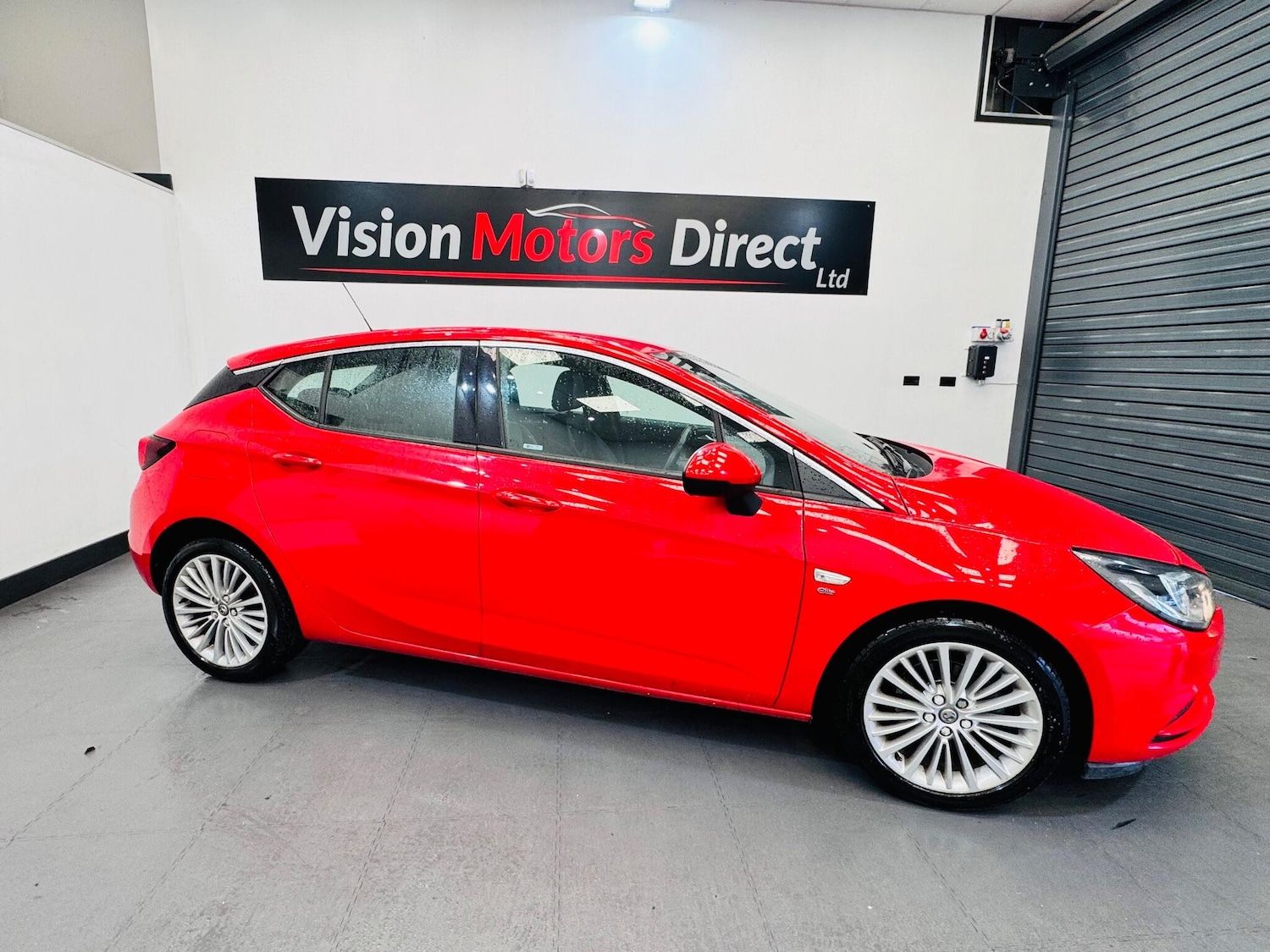 Used Vauxhall Astra 2016 for sale - 77215571: Photo 3