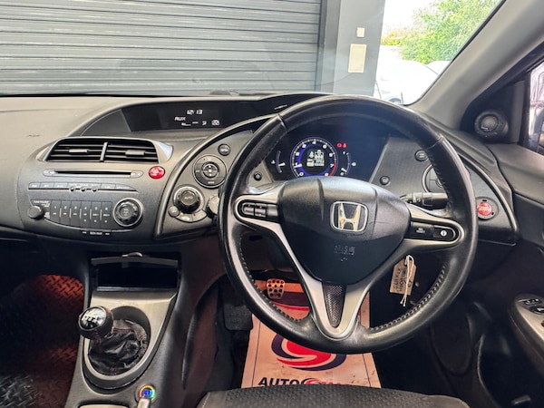 Used Honda Civic 2011 for sale - 76151637: Photo 24