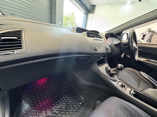 Used Honda Civic 2011 for sale - 76151637: Photo 27