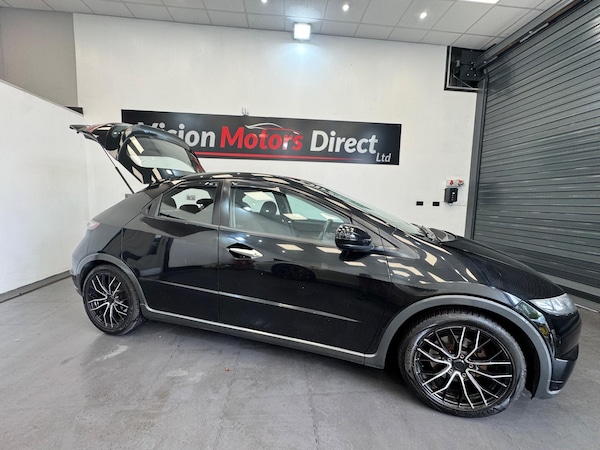 Used Honda Civic 2011 for sale - 76151637: Photo 4