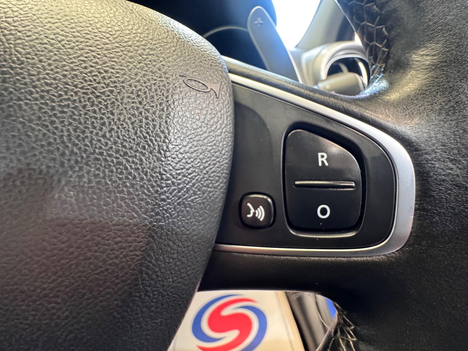 Used Renault Clio 2016 for sale - 76942509: Photo 20