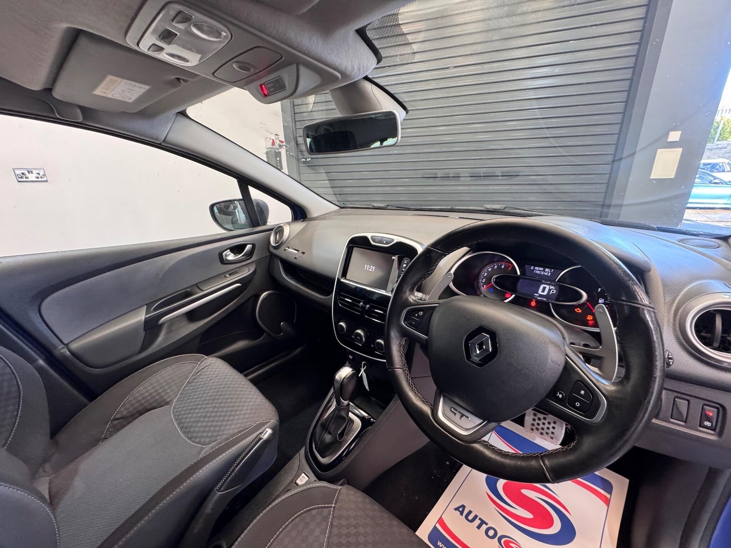 Used Renault Clio 2016 for sale - 76942509: Photo 7