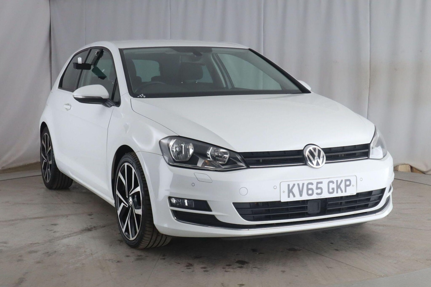 Used Volkswagen Golf 2015 for sale - 76714509: Photo 1