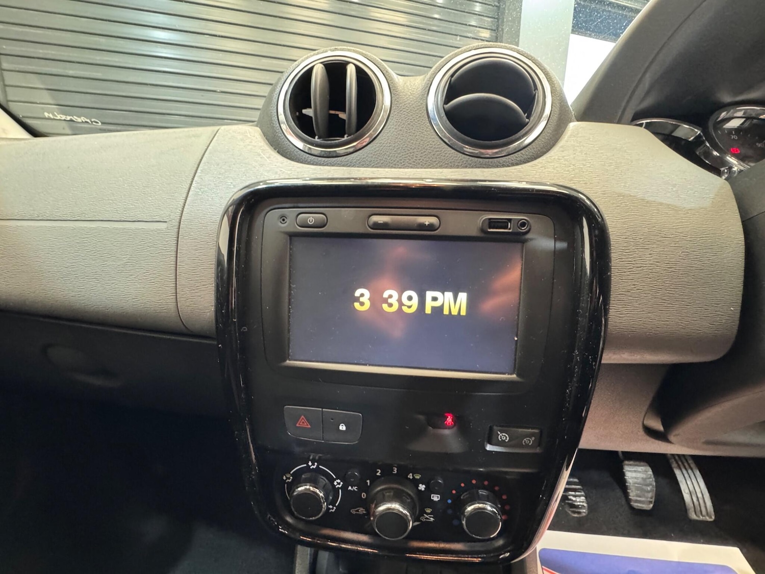 Used Dacia Duster 2015 for sale - 76714409: Photo 19