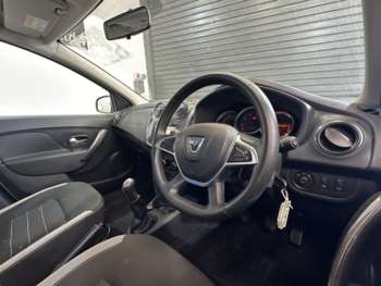 Used Dacia Sandero Stepway 2017 for sale - 74888441: Photo