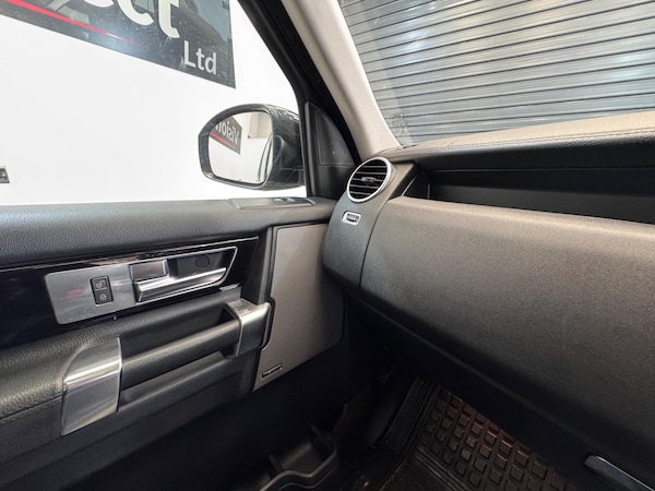 Used Land Rover Discovery 4 2015 for sale - 76246663: Photo 25
