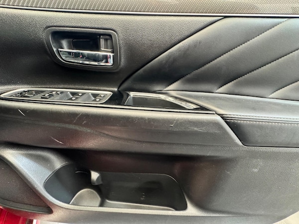 Used Mitsubishi Outlander 2021 for sale - 74875897: Photo 12