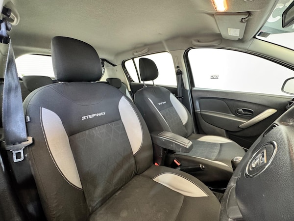 Used Dacia Sandero Stepway 2013 for sale - 74850195: Photo 13