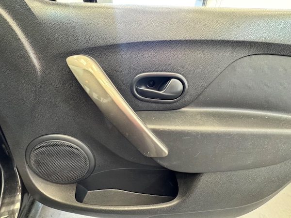 Used Dacia Sandero Stepway 2013 for sale - 74850195: Photo 15