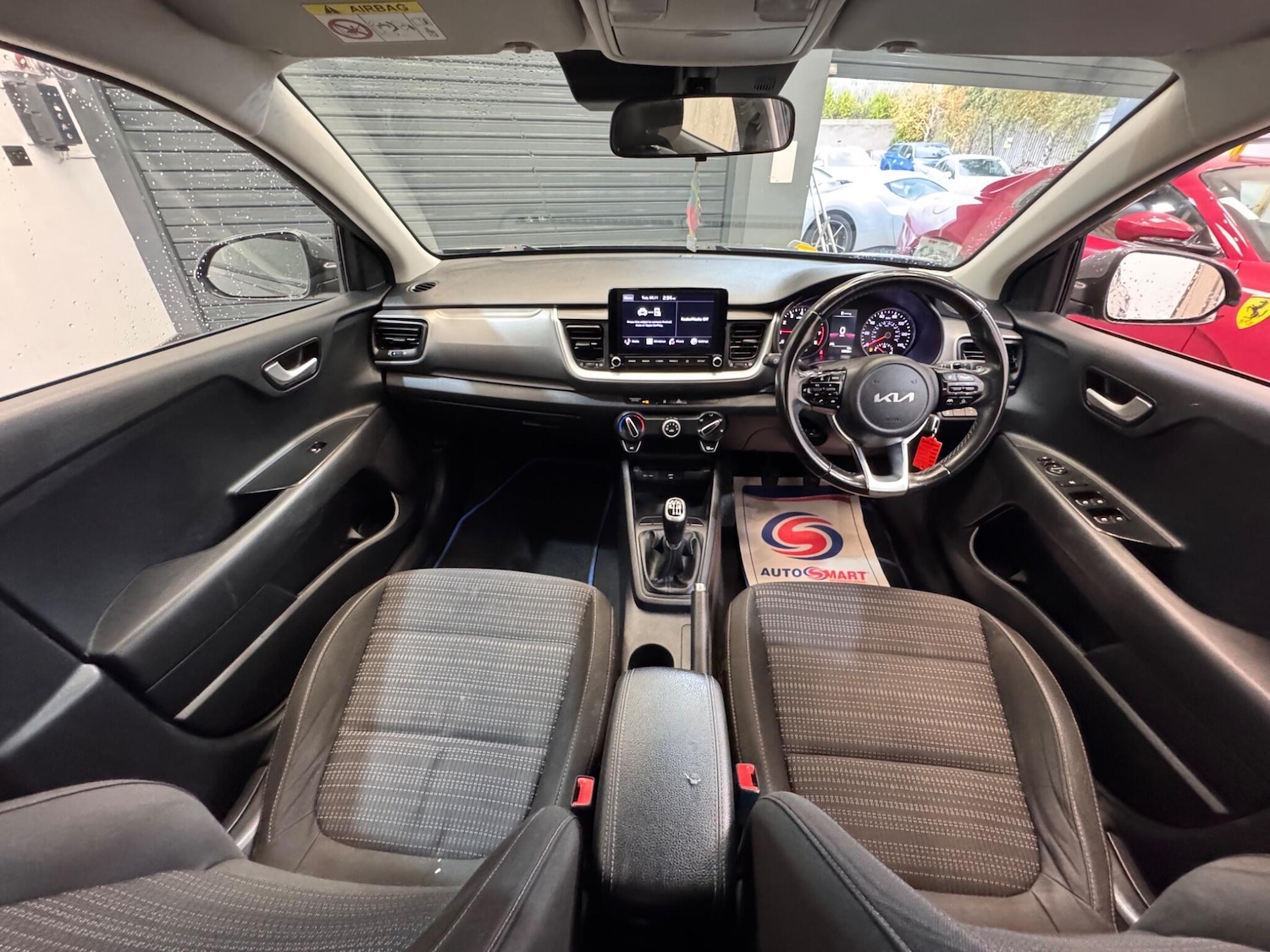 Used Kia Stonic 2021 for sale - 76337398: Photo 30