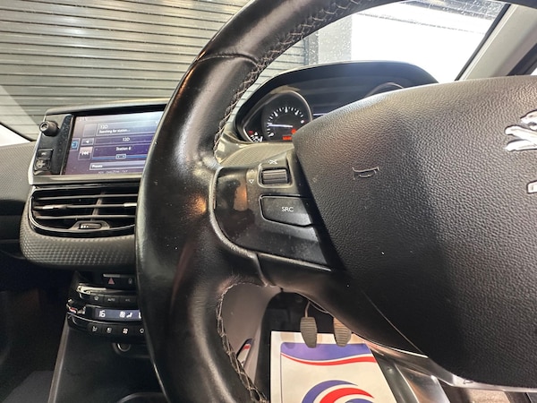 Used Peugeot 2008 2016 for sale - 74848258: Photo 10