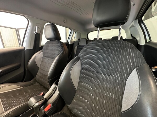 Used Peugeot 2008 2016 for sale - 74848258: Photo 20