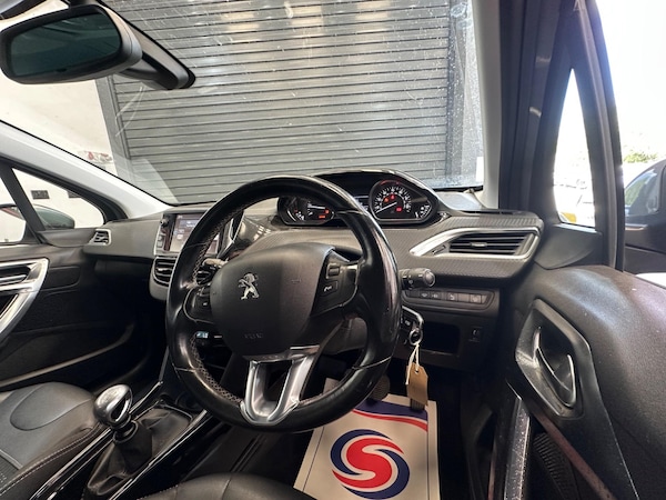Used Peugeot 2008 2016 for sale - 74848258: Photo 6