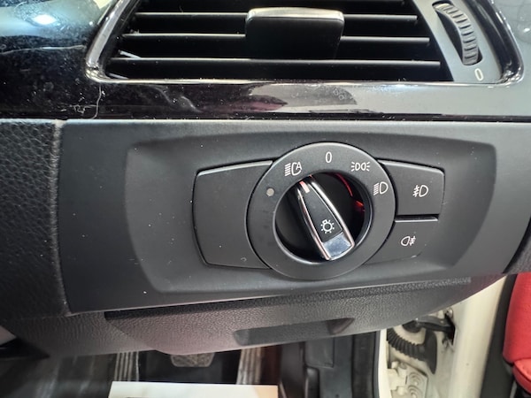 Used BMW 3 Series 2011 for sale - 76060413: Photo 18