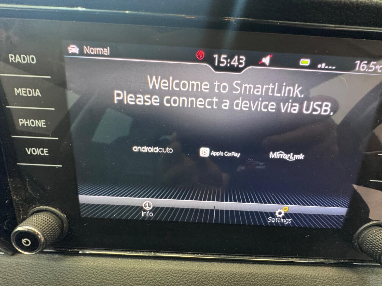 Used Skoda Karoq for sale - 77242852: Photo 24