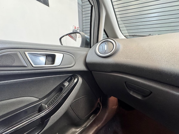 Used Ford Fiesta 2016 for sale - 75311714: Photo 16