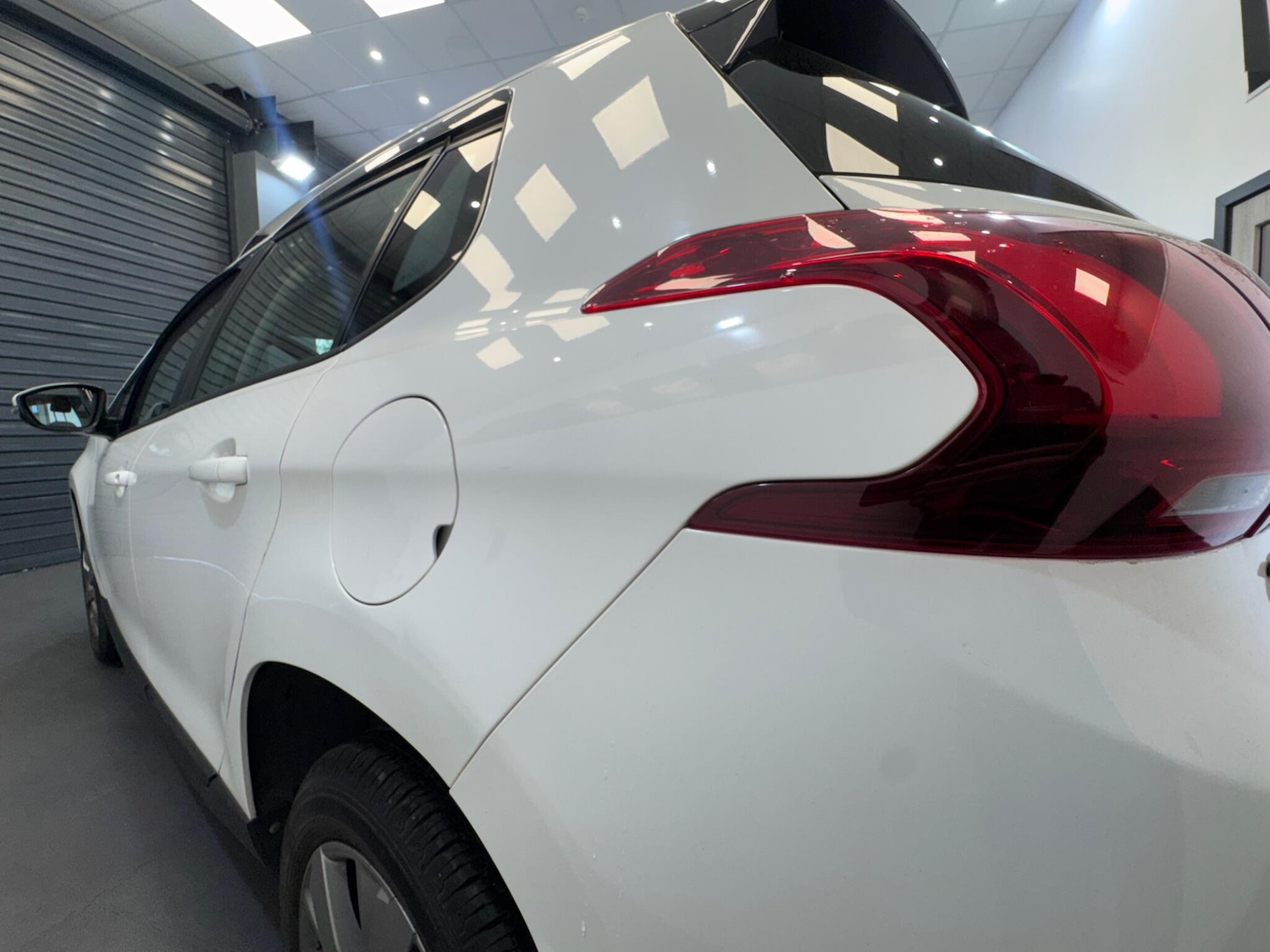 Used Peugeot 2008 2018 for sale - 76735261: Photo 10