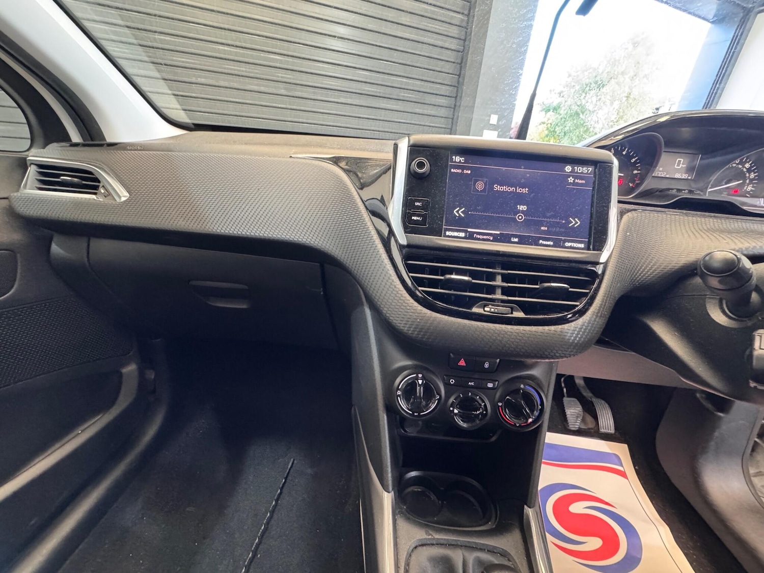 Used Peugeot 2008 2018 for sale - 76735261: Photo 19
