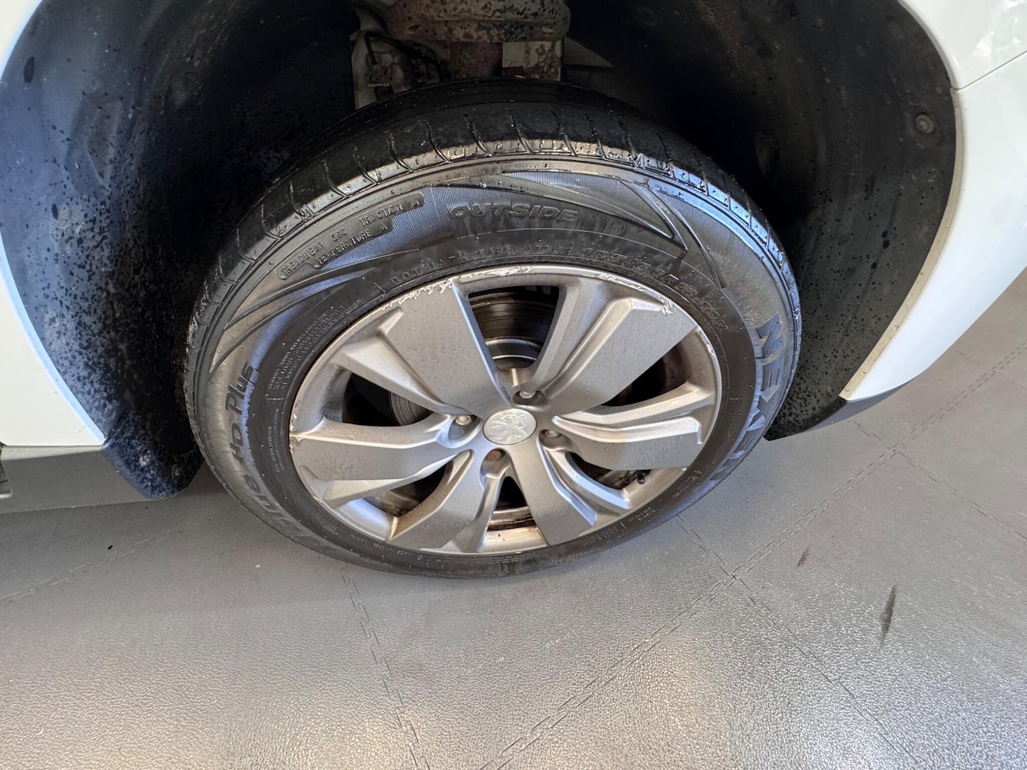 Used Peugeot 2008 2018 for sale - 76735261: Photo 5