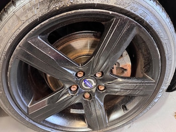 Used Volvo V60 2017 for sale - 76512273: Photo