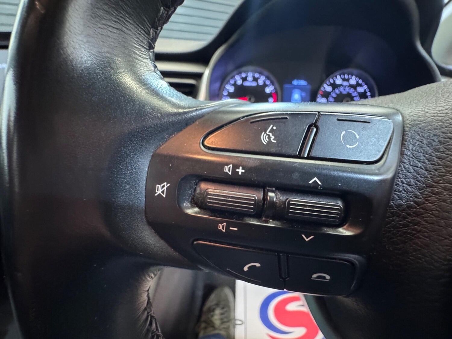 Used Kia Stonic 2017 for sale - 76715290: Photo 20