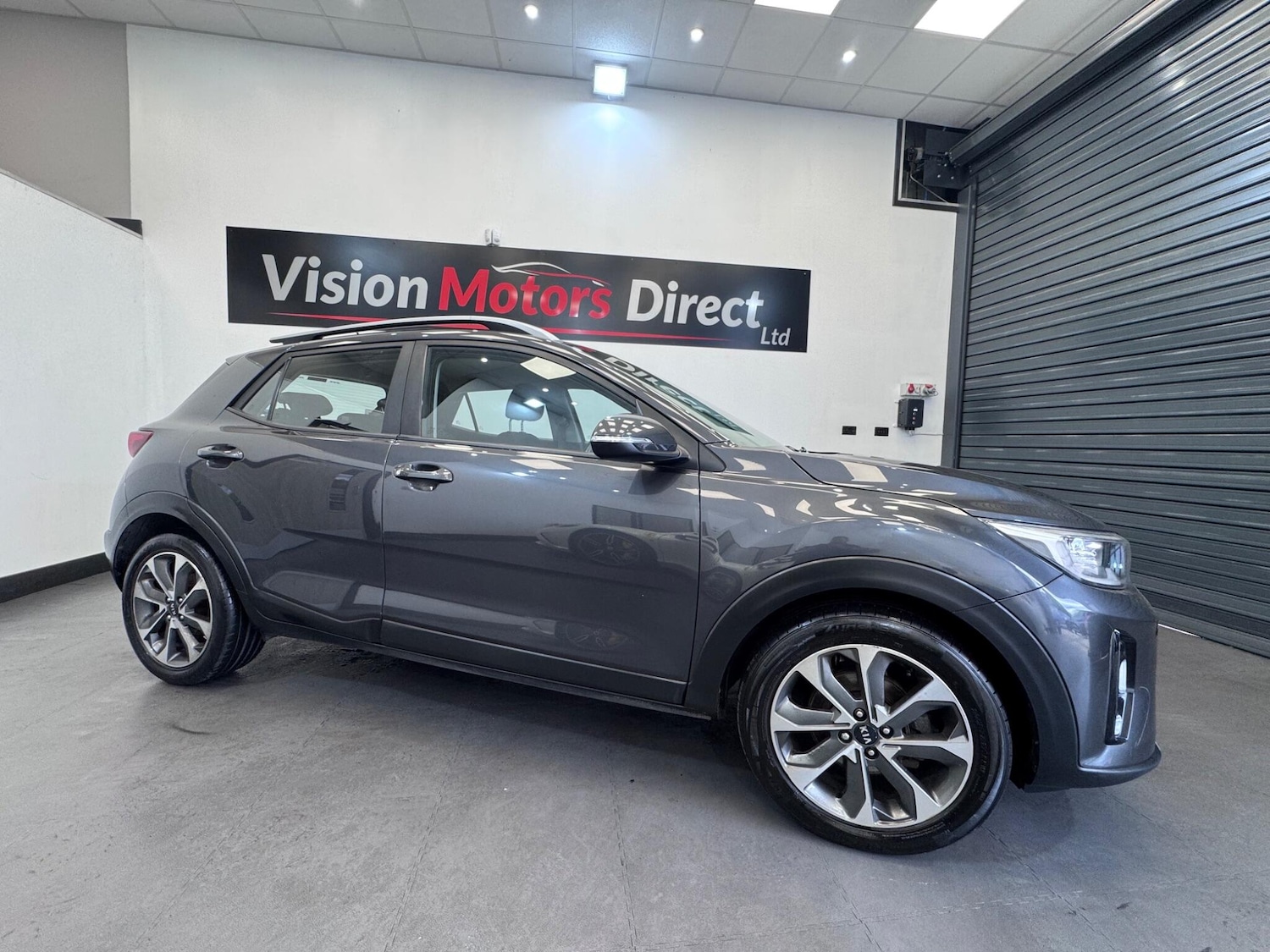 Used Kia Stonic 2017 for sale - 76715290: Photo 3