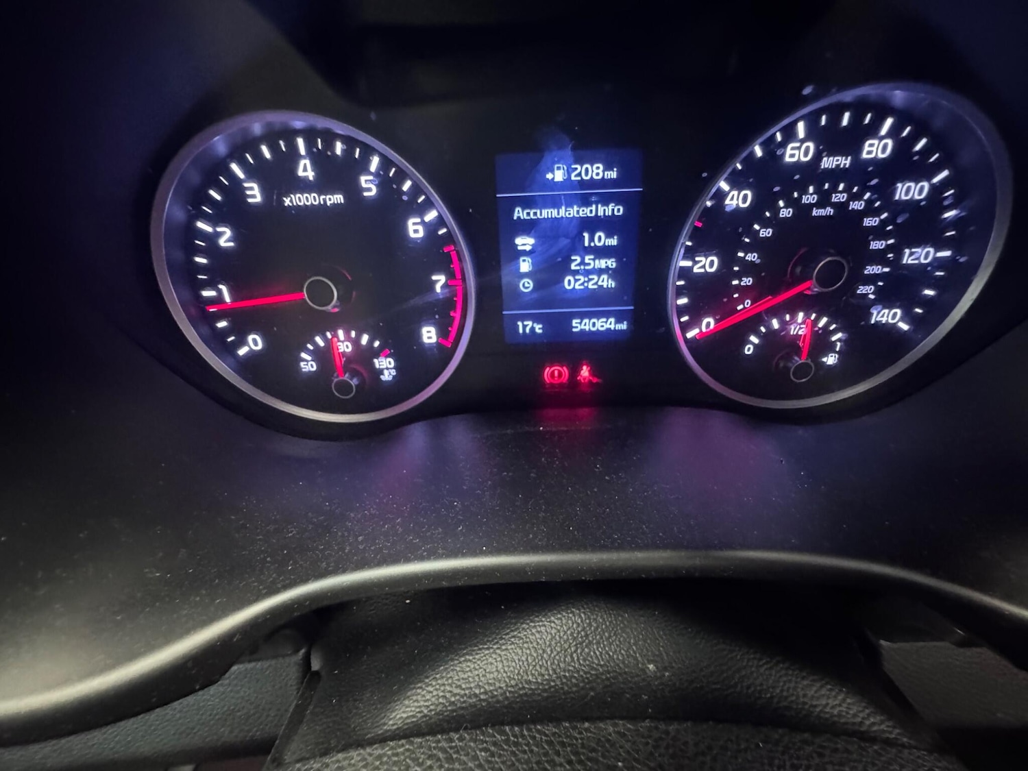 Used Kia Stonic 2017 for sale - 76715290: Photo 40