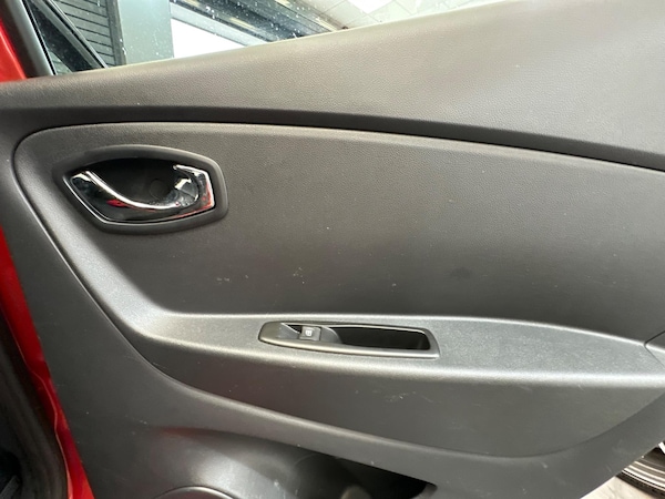 Used Renault Captur 2016 for sale - 74850779: Photo 29